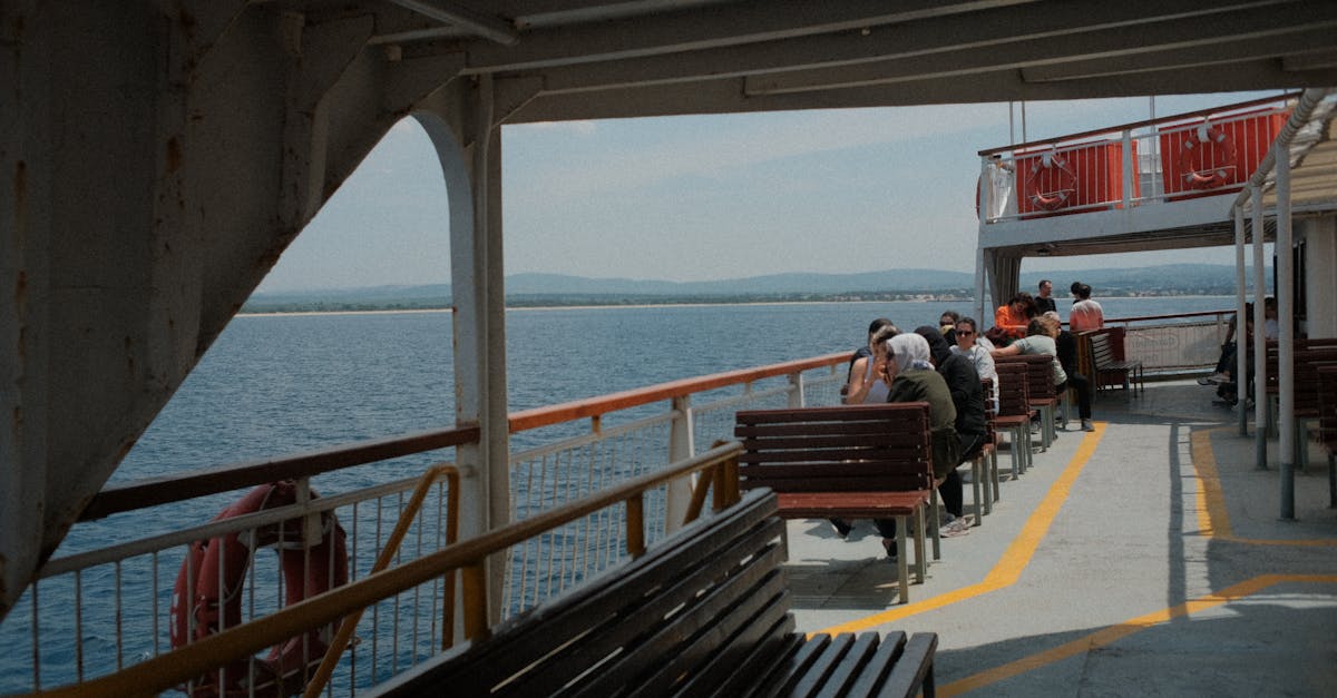 découvrez toutes les installations de luxe à bord des navires de croisière pour des vacances inoubliables.